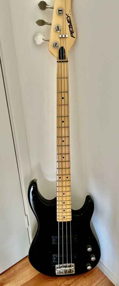 Peavey Foundation Bass Guitar Vintage 1980s