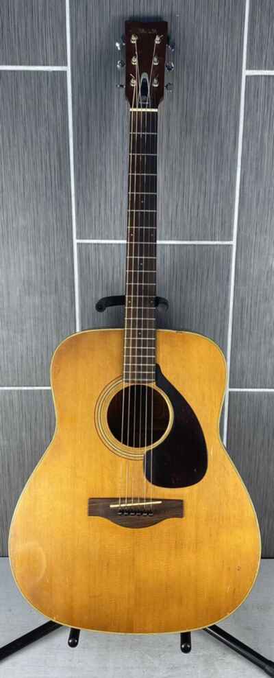 Yamaha FG-180 Guitar Red Label Acoustic 6 String 1972 Righthanded MADE IN TAIWAN