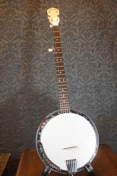 New Gold Tone MC-150R / P: Maple Classic Banjo with Steel Tone Ring