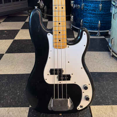 Fender Precision Bass 1975 - Black