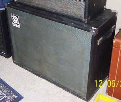 1977 Ampeg B-25B  Bass Guitar 1-15" cabinet with speaker No Amp included