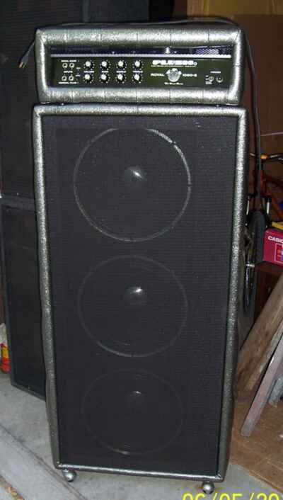 Plush Royal Bass 1060S tube amplifier head V. clean amp original 1968- 72 Silver