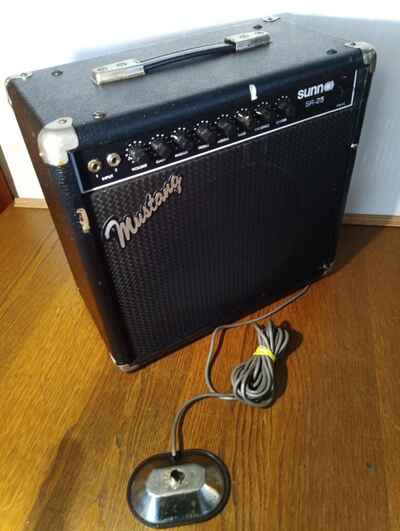 Vintage 80s Sunn FENDER Mustang Electric Guitar Amp Amplifier SERVICED*