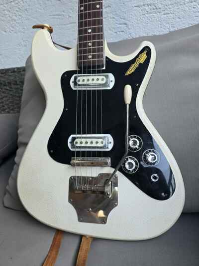 Klira Ohio Triumphator Electric White Vinyl German Vintage E-Guitar From 1960