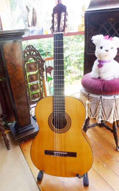 Sada Yari Luthier Anno 1981 No G30 vintage classical guitar japan 1980