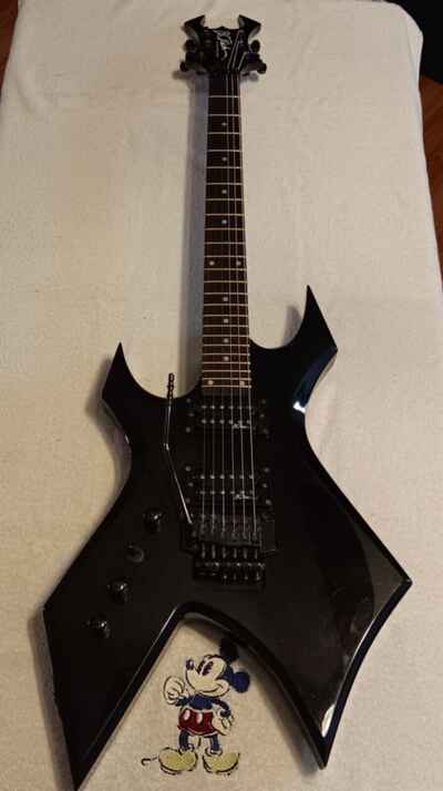 Old School 1980s Left Hand BC Rich Platinum Pro Warlock Electric Guitar