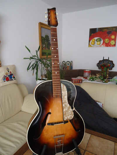 Archtop-Jazzgitarre Hopf Anno 1958 mit Retro Koffer