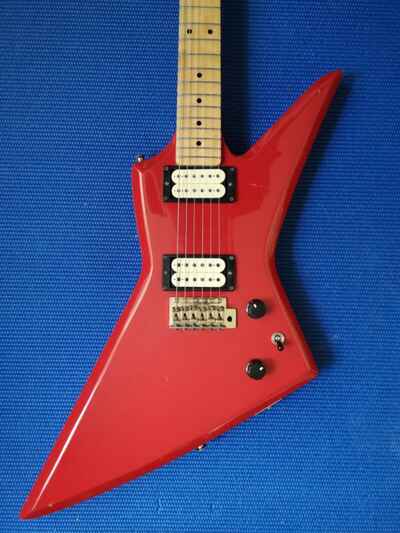 Aria Pro II ZZ Deluxe 1980s Electric Guitar Made in Japan Explorer.