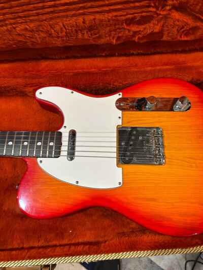 1982 Fender telecaster, tele, rosewood neck, SD pickups, Sienna-Burst