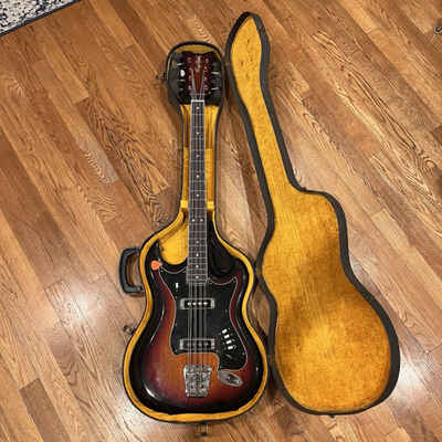 1968 VINTAGE HAGSTROM H8 8-STRING BASS GUITAR SUNBURST