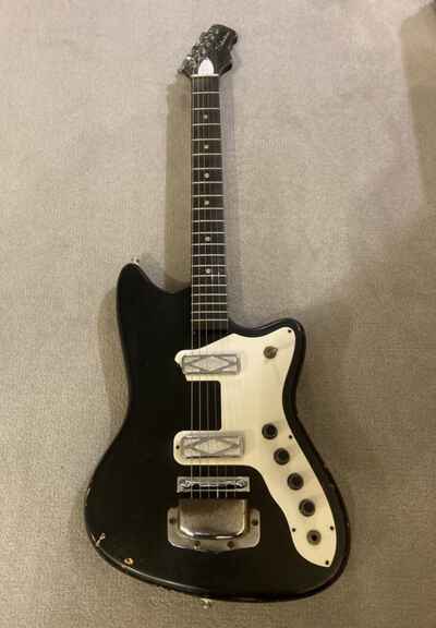 Vintage Silvertone Bobkat Guitar Black AS IS With NO Case Mojo Machine!