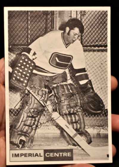 Rare 1970 1st Season Vancouver Canucks Imperial Centre Dunc Wilson Signed Photo!