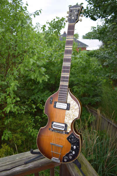 1967 HOFNER Beatles 459TZ - 6 String Electric Guitar - Sunburst - OHSC