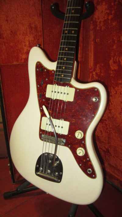 Vintage 1964 Fender Jazzmaster White w /  Original Hardshell Case