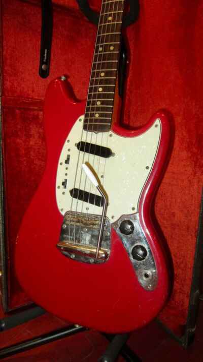 Vintage 1968 Fender Mustang Red w /  Original Hard Case
