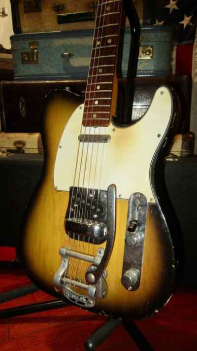 Vintage 1971 Fender Telecaster w /  Bigsby Sunburst w /  Hard Case