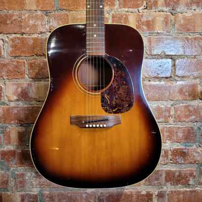 1969 Gibson J-45 - Sunburst | Pre-Loved | Guitars In The Attic