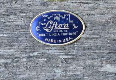 Lifton Guitar Banjo Case Logo Oval Badge Gibson Martin Les Paul Mastertone