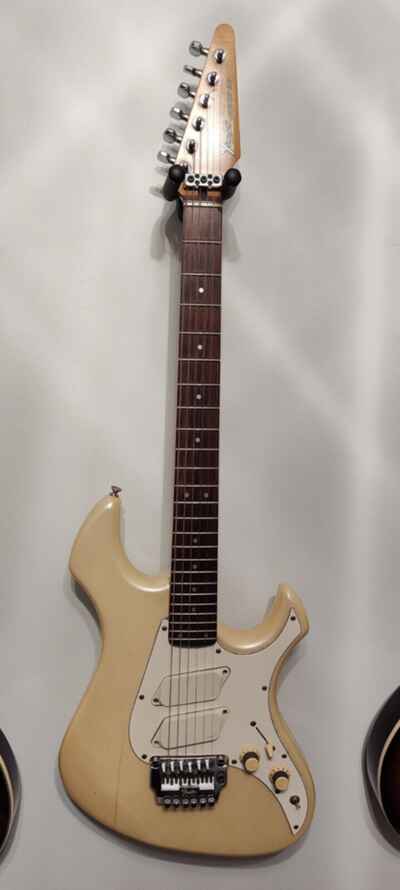 Fender PERFORMER Electric Guitar 1985 Frost White MIJ