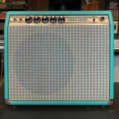 Fender Vibro Champ 6W 1x10" Tube Combo Amp Custom Seafoam Green Cab 1976 Silver