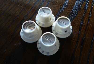 HOFNER COMMITTEE GUITAR KNOBS (GENUINE PEKALIT)