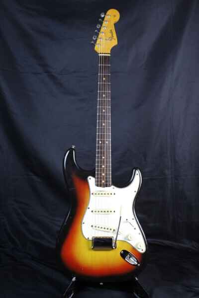 Vintage 1965 FENDER STRATOCASTER The Real Deal ALL ORIGINAL Dec 