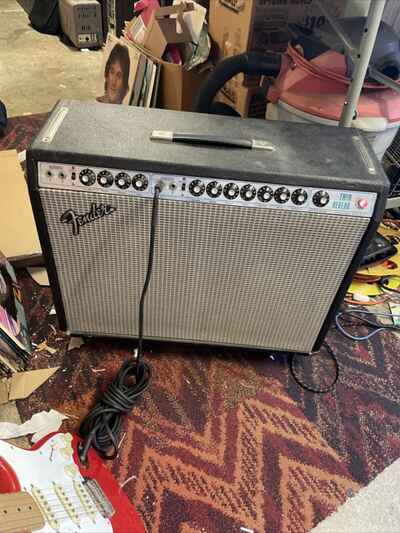 Vintage Clean 1973 Fender Twin Reverb w /  OG JBL speakers, Master Volume WOW!