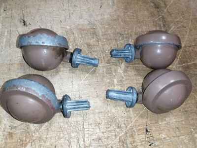 Vintage Kenrick Swivel  Casters For Vox Stand