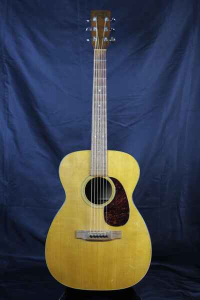 1976 Martin 00-18 with Original Hard Shell Case