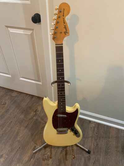 1972 Fender Musicmaster Electric Guitar