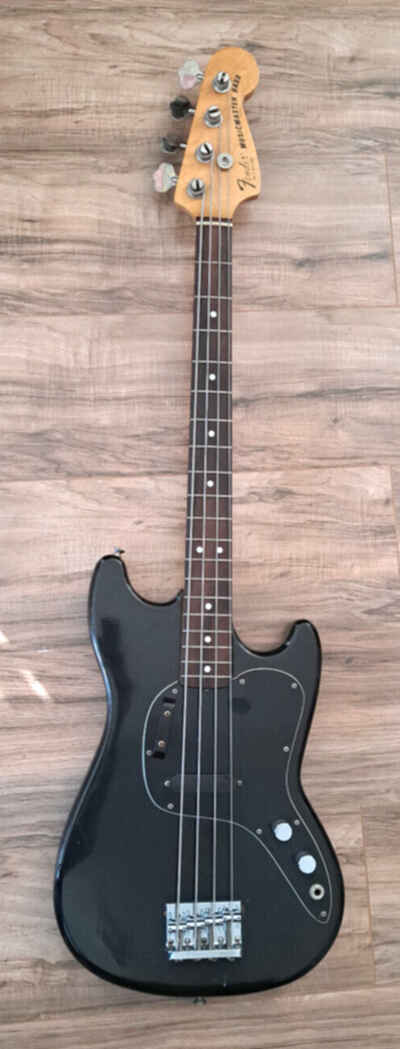 Vintage 1978 Fender Musicmaster Short Scale Electric Bass Guitar Black USA