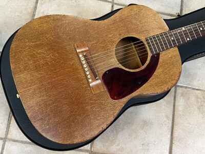 1968 Gibson LG-0 Acoustic Guitar Natural