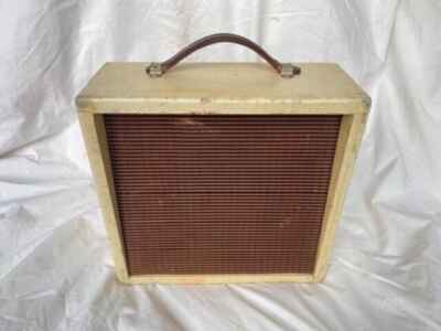 Gibson Skylark GA-5 (1959) + UK power supply and built-in DI box