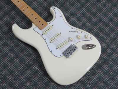Vintage 1984 Fender Squier Japan SQ Series 72 Stratocaster Olympic White! MIJ!