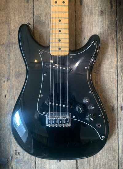 1980 Fender Lead ll - in Black finish & hard shell case