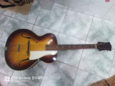 Alte Migma Jazz Gitarre 1950 er Jahre mit Tasche