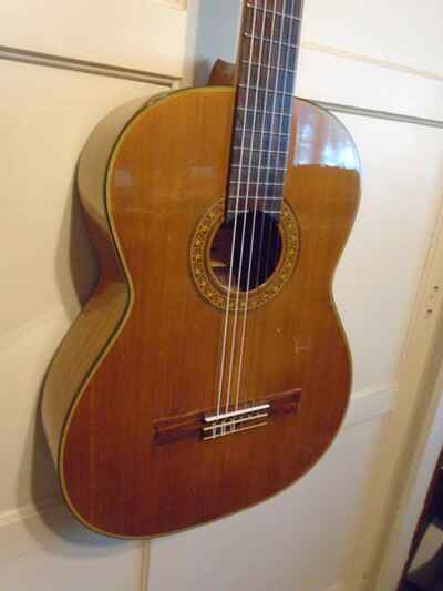 Aria AC-8 classical guitar