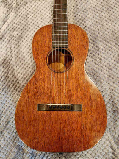 1927 Martin 2-17 vintage guitar