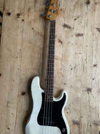 Fender Precision 1978 - White