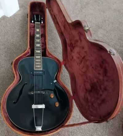 Vintage 1950s Gibson ES-150 Archtop Hollowbody Guitar w /  Hard Shell Case