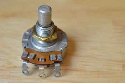 Vintage 1966 CRL Centralab 500k Potentiometer 1346645 solid shaft Linear taper