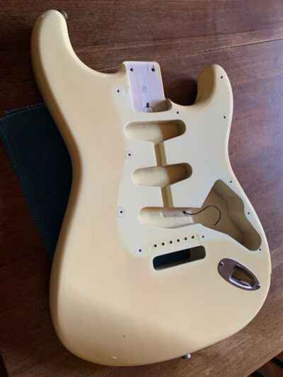 Squier by Fender 1983  Stratocaster  3-bolt Body  Made in Japan  Ivory yellowed