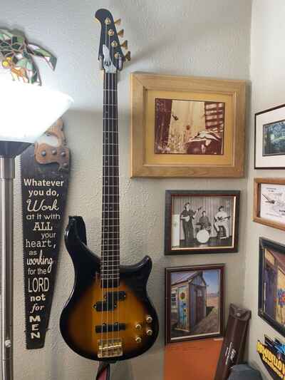 Epiphone EB-4 Vintage Bass w / Original Hardshell Case