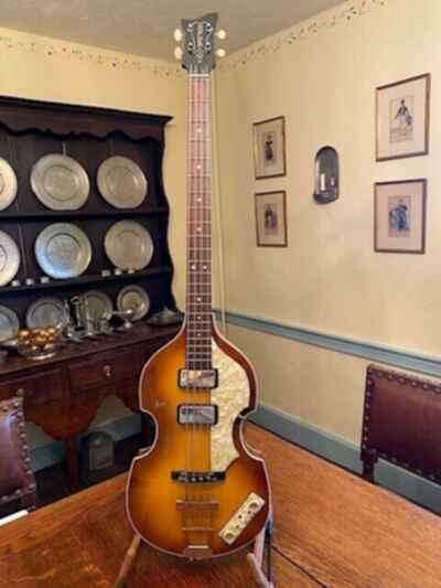 Hofner 500 / 1 V 61 Cavern Bass Sunburst