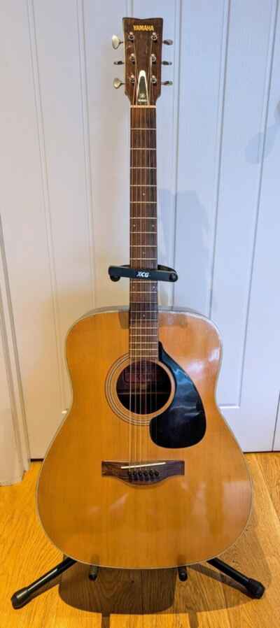 1970s Yamaha FG-180 Red Label Acoustic Guitar w / Original Hard Case Exceptional