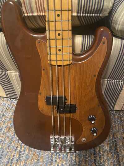 Vintage Fender Bullet Bass Deluxe 1981-1983 Lt. Brown w / original Case