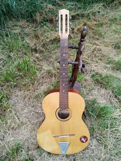 Guitare Acoustique ancienne vintage italienne 1971 marquetée signée Kary Milan