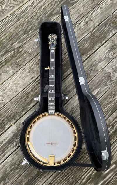 Vintage Gibson Master Tone Banjo