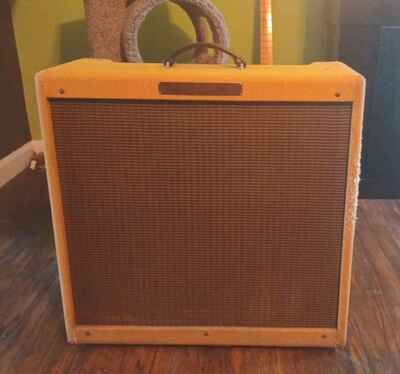 Fender Vintage  59 Bassman LTD 4X10 Guitar Combo Amp 180w