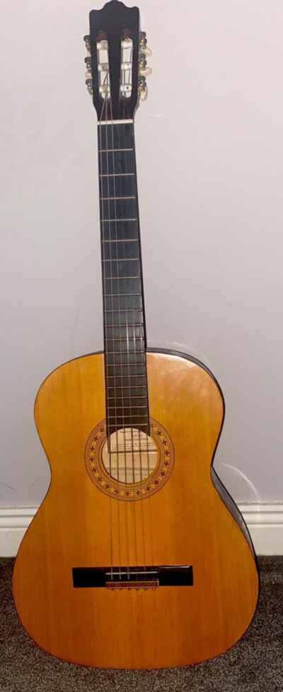 RARE VINTAGE 90??s CLASSICAL GUITAR  /  AMAZING CONDITION  /  HONHER COUNTRYMAN